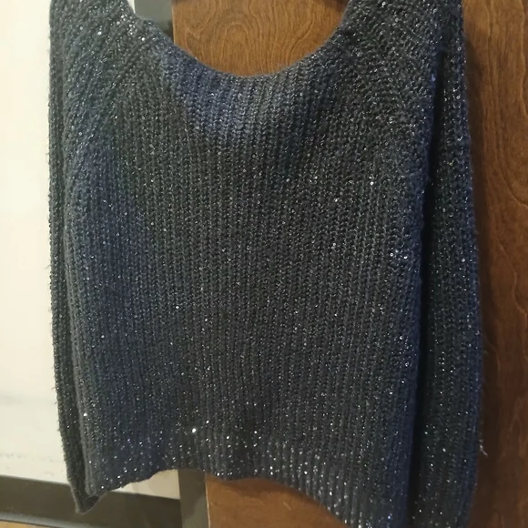 JENNIFER LOPEZ grey sequin sweater - Picture 7 of 7
